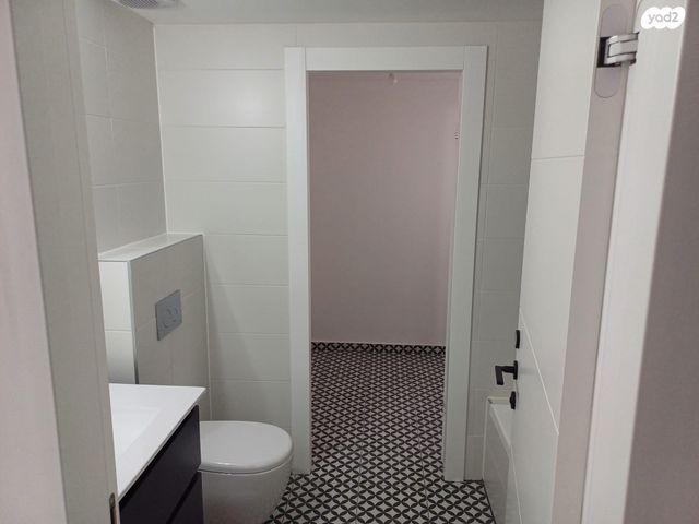 דירה, הכלנית, רעננה