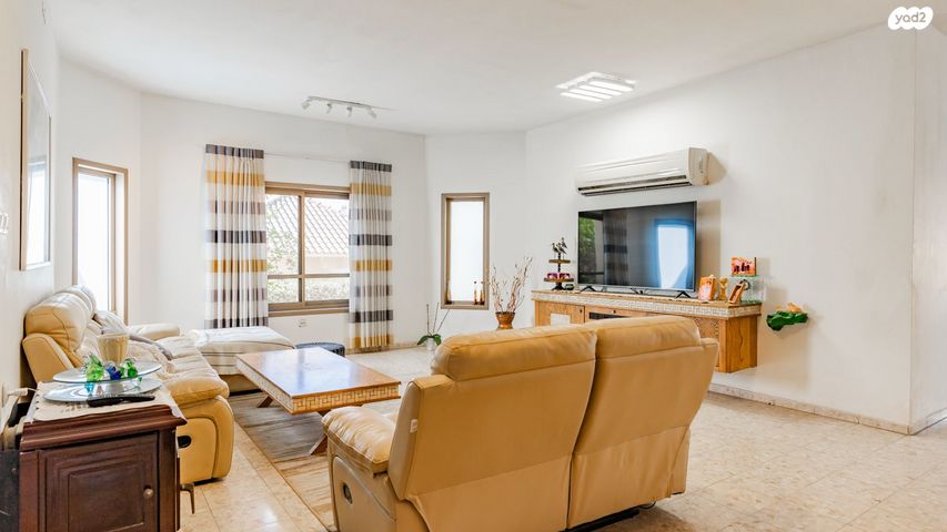 בית פרטי/ קוטג', מורג, שאר העיר, מיתר / כרמית