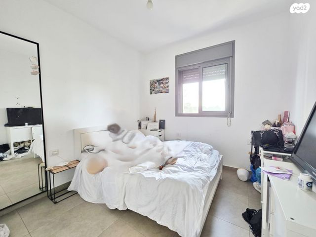 דירה, חיים חפר, הרקפות, ראשון לציון