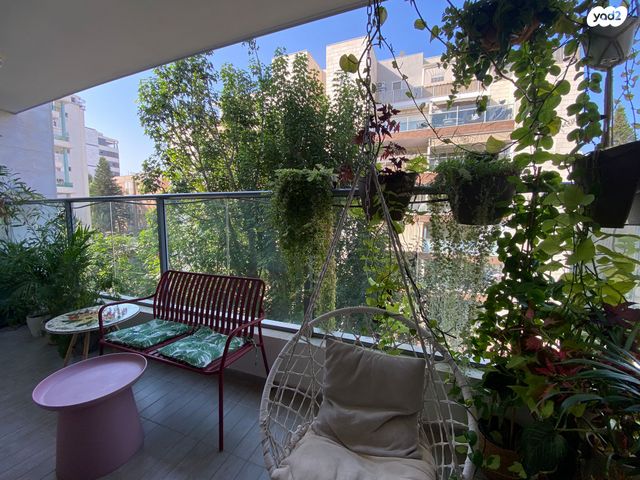 דירה, מטולה 15, נווה רם, שיכון מזרחי, רמת גן