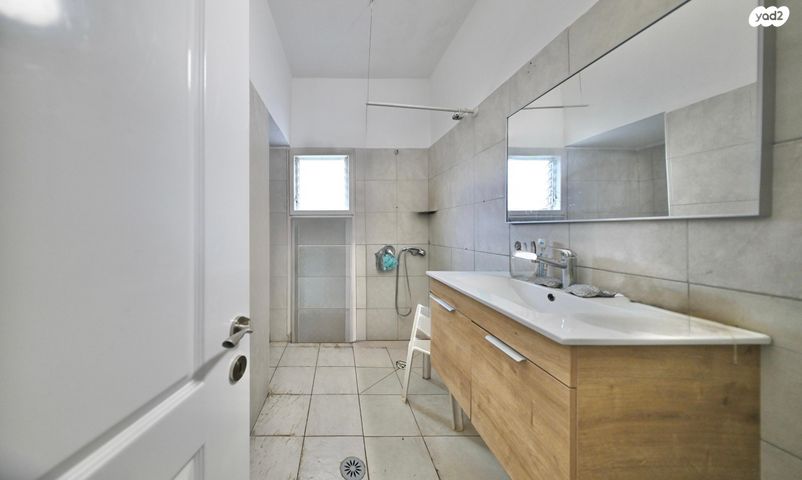 דירה, רמז, מערב ותיק, ראשון לציון