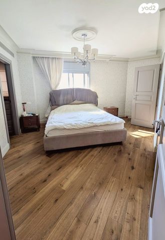 דירה, פנחס אילון, חולון