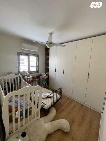 דירה, הרב חרל"פ 7, הר שלום, בני ברק