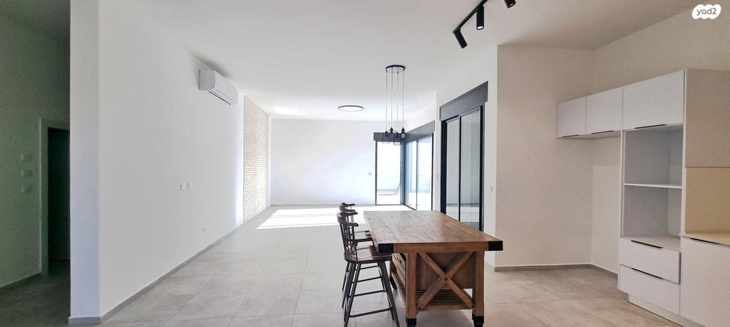 בית פרטי/ קוטג', ריטה לוי מונטילצ'יני, אופק, ירוחם