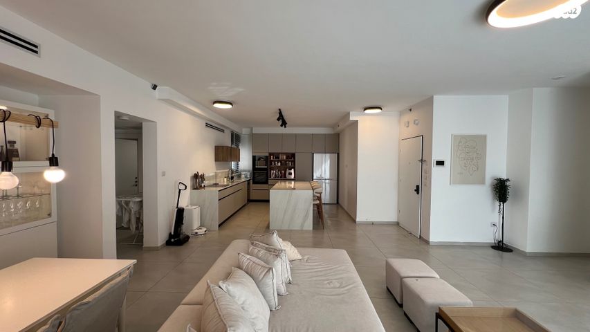 דירה, נרקיסים, ראשון לציון