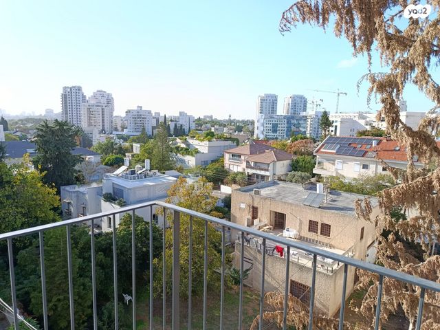 דירה, שמואל רומנילי, שיכון דן, נווה דן, תל אביב יפו