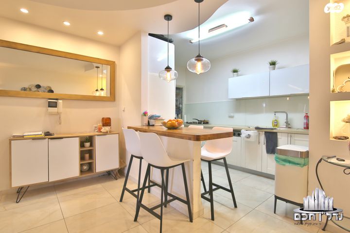 דירה, מנחם בגין, נווה גנים, קרית מוצקין