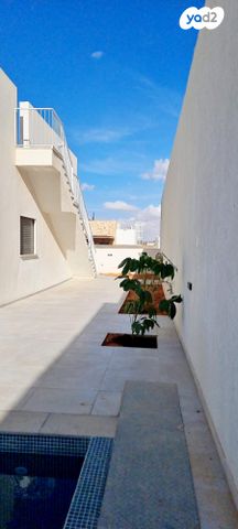 בית פרטי/ קוטג', ריטה לוי מונטילצ'יני, אופק, ירוחם