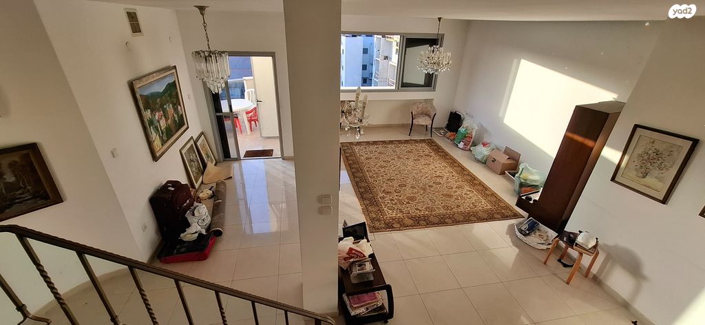 גג/ פנטהאוז, כצנלסון, ראשון לציון