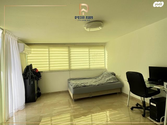 דופלקס, שמואל תמיר כצנלסון, פסגת זאב, ירושלים