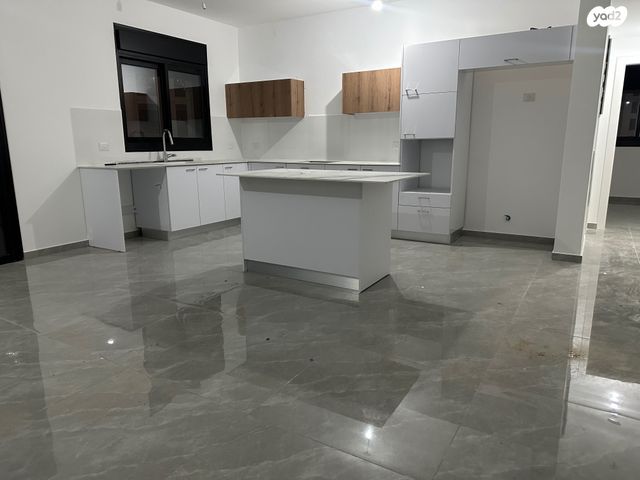 דירה, אמנון ליפקין שחק 6, נוף הטיילת, נתניה