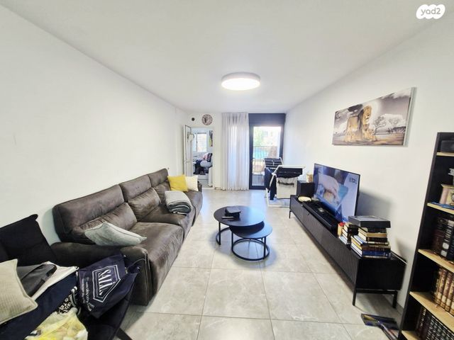 מעפילי אגוז 9