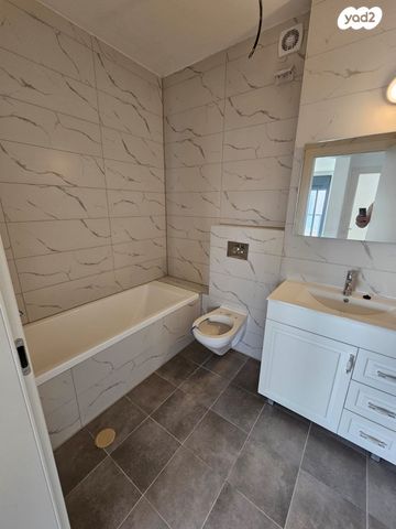 דירה, הגפן, כרמי הנדיב, אחוזת רוטנר, קרית מלאכי