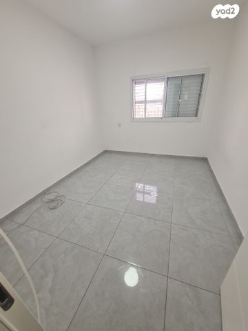 דירה, כורש, שכון עובדים, עפולה