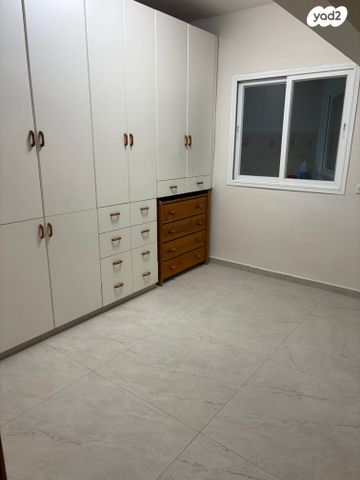 דירה, שכונת בן גוריון, מרכז העיר ג', רמת גן