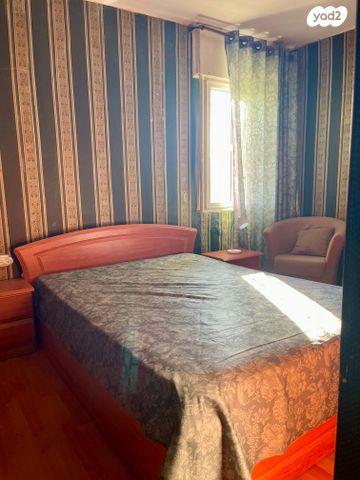 דירה, ככר יהלום, שאר העיר, מעלה אדומים