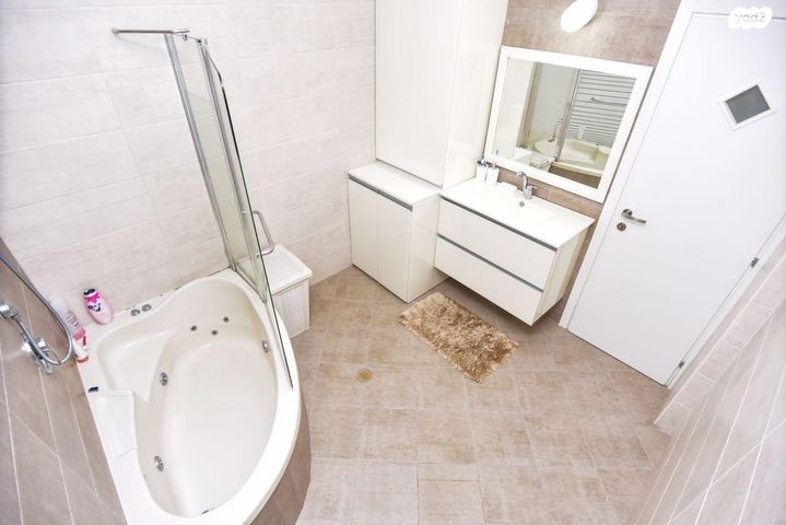 דירה, ברדיצ'בסקי, אברמסקי, קרית אתא