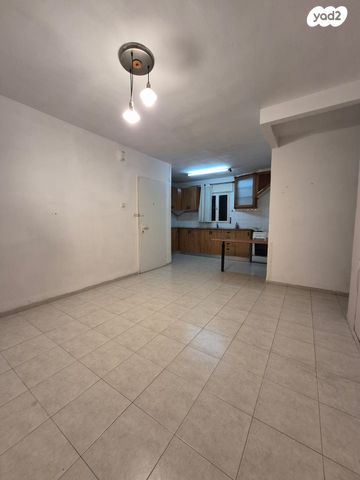 דירה, זלמן שניאור, חיפה