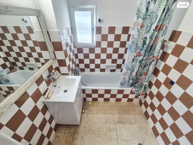 דירה, הרב מיימון 31, דרום מזרח, בת ים