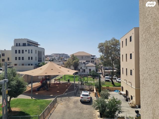 גג/ פנטהאוז, עג'מי, גבעת העליה, תל אביב יפו