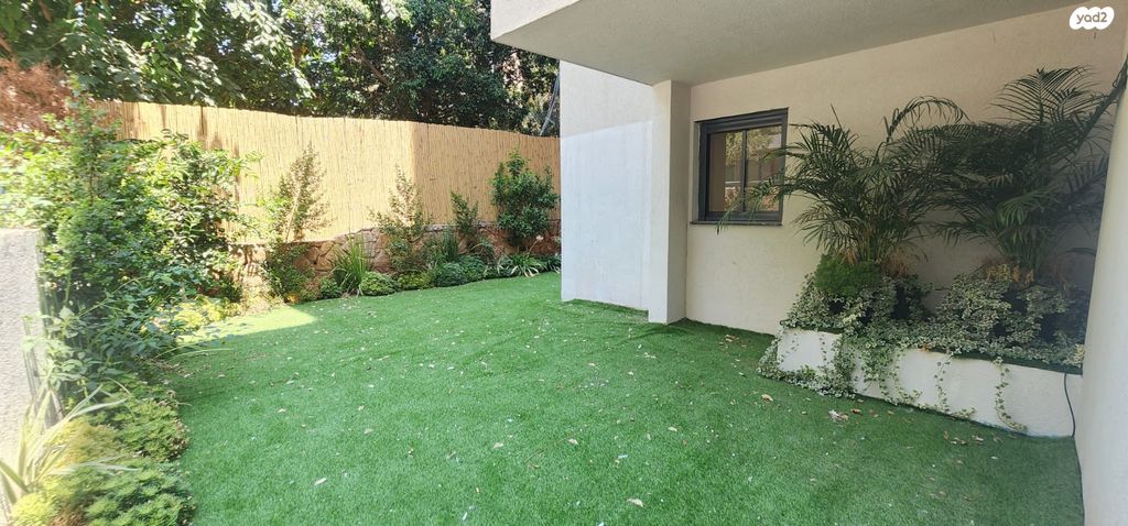 שמואל שרירא 17