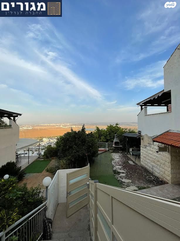 דירת גן, השזיף, רמות יצחק, נשר