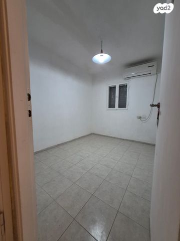 דירה, זלמן שניאור, חיפה