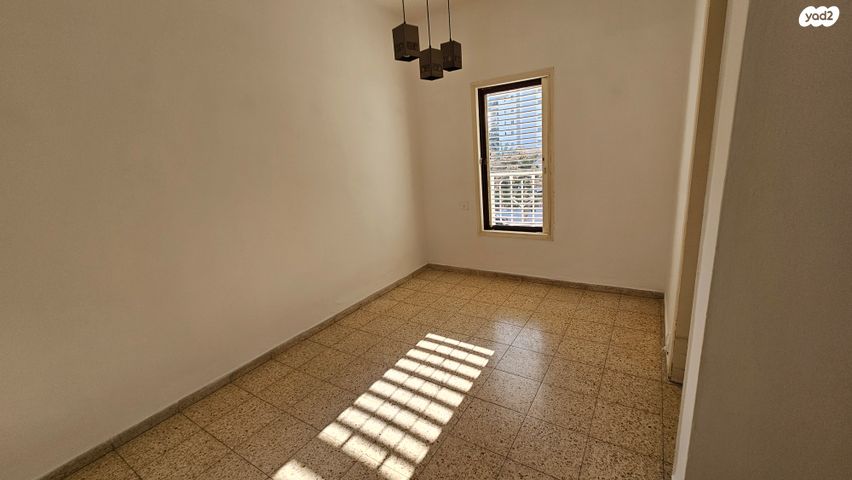 דירה, הרב יהודה צבי מלצר, א' / צפון מזרח העיר, רחובות