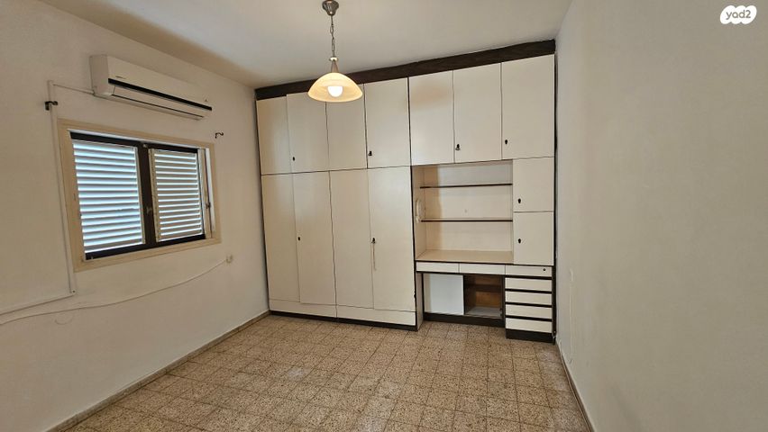 דירה, הרב יהודה צבי מלצר, א' / צפון מזרח העיר, רחובות