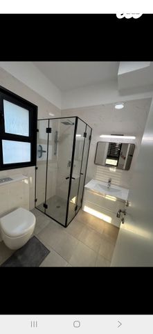 דירה, אמנון ליפקין שחק, נתניה