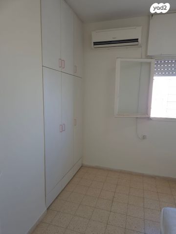 דירה, ליאון בלום, חיפה