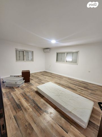 דירה, גבעת אולגה, חדרה