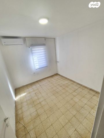 דירה, הרב מיימון 31, דרום מזרח, בת ים