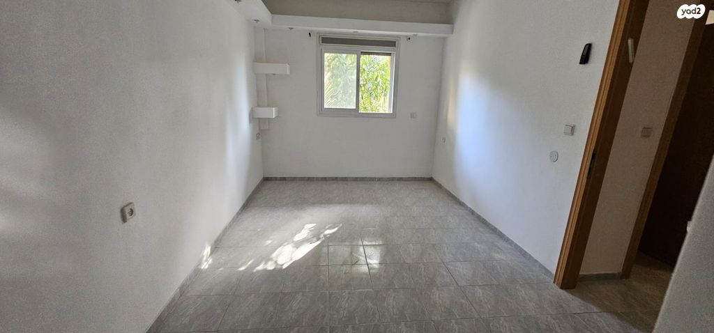 דו משפחתי, רמתיים, הוד השרון