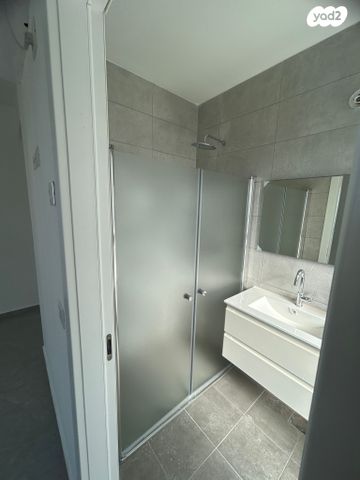 דירה, אמנון ליפקין שחק 3, נוף הטיילת, נתניה