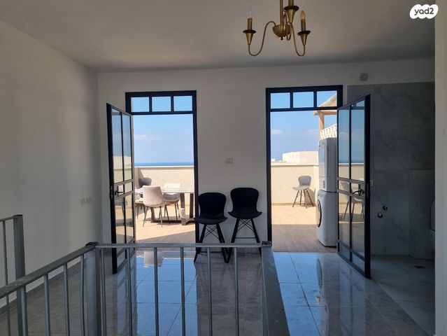 גג/ פנטהאוז, עג'מי, גבעת העליה, תל אביב יפו