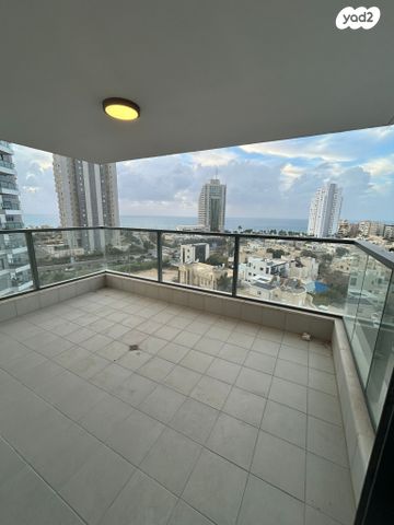 דירה, נוף הטיילת, נתניה