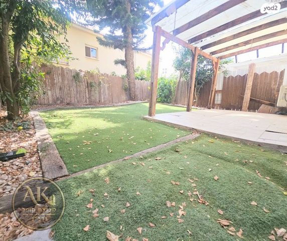 בית פרטי/ קוטג', גן יבנה מערב, גן יבנה