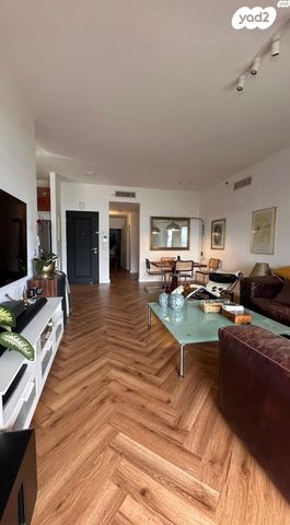 דירה, אריק לביא, עיר ימים, נתניה