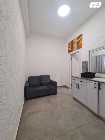 דוד רזיאל 69