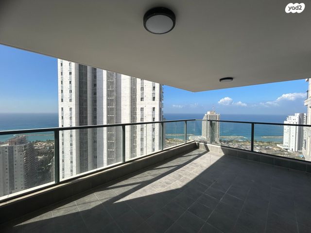 אמנון ליפקין שחק 3