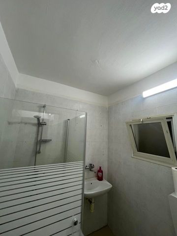 דירה, אלי כהן, נהריה