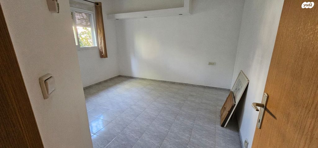 דו משפחתי, רמתיים, הוד השרון