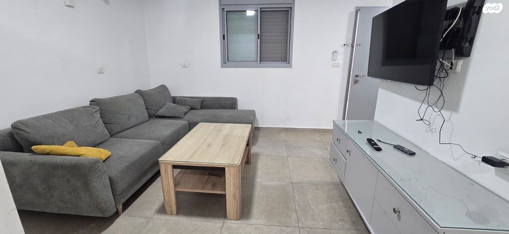 יחידת דיור, נקר, גבעת מכוש, כרמיאל