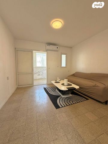 שדרות דגניה 75