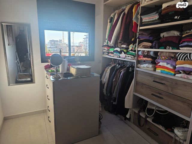 גג/ פנטהאוז, זאב ברנדה, המרכז השקט / מרכז העיר, פתח תקווה