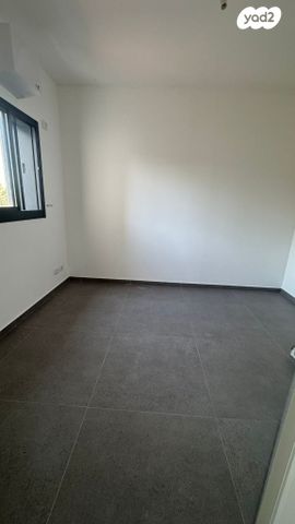 דירה, יד לבנים, רמת גן