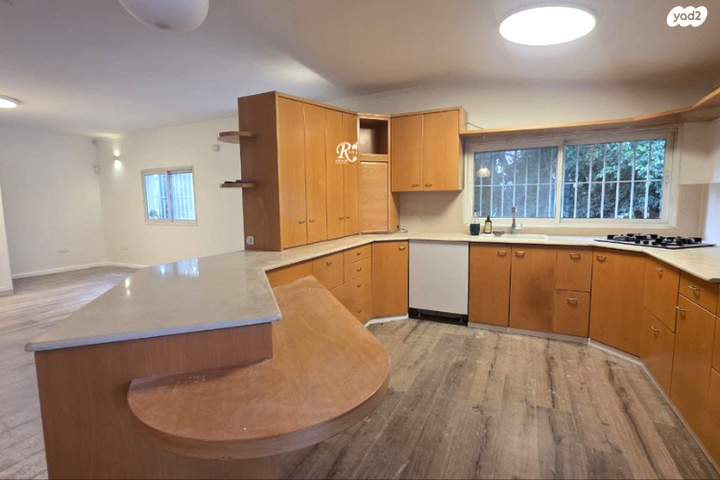 בית פרטי/ קוטג', סביון