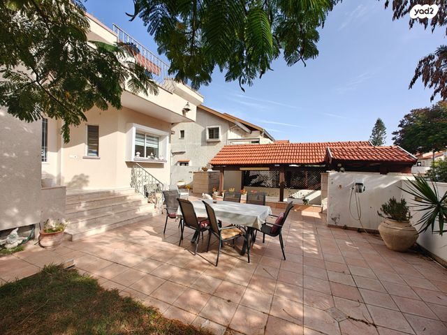 בית פרטי/ קוטג', נווה אילן - צבאי, יבנה