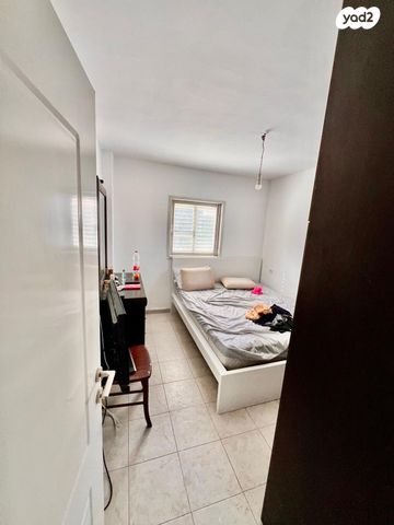 דירה, התחייה, נאות שושנים, חולון